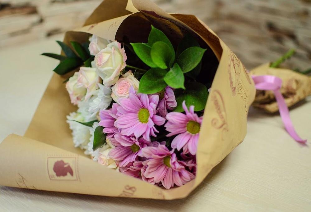 Букет цветов из: Розы и Хризантемы в Сигаево