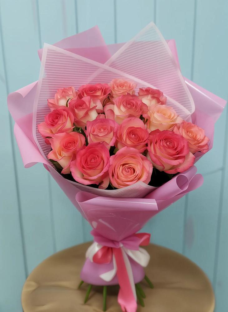 Букет 15 Розовых роз Равель в Сигаево