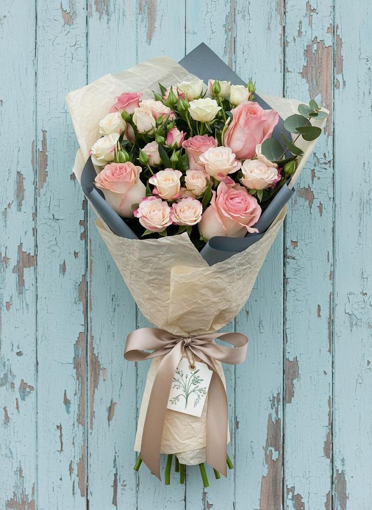 Букет цветов из: Розы в Сигаево