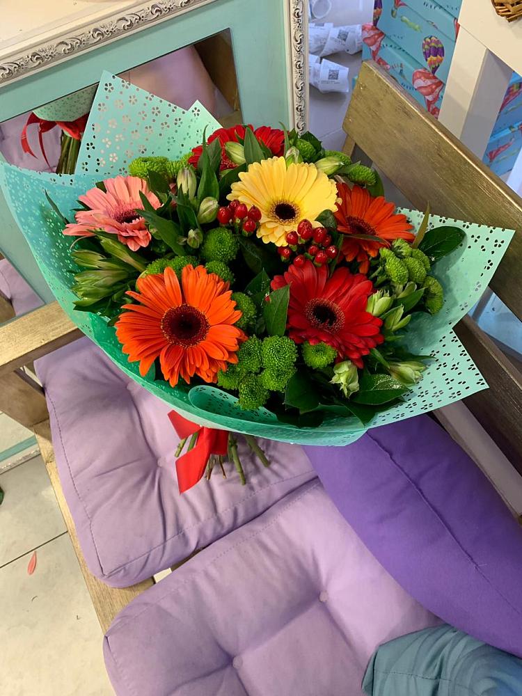 Букет цветов из: Герберы, Хризантемы и Альстромерии в Сигаево