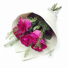 Букет цветов из:  Розы в Сигаево