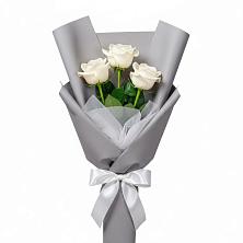 Букет 3 белые розы в Сигаево