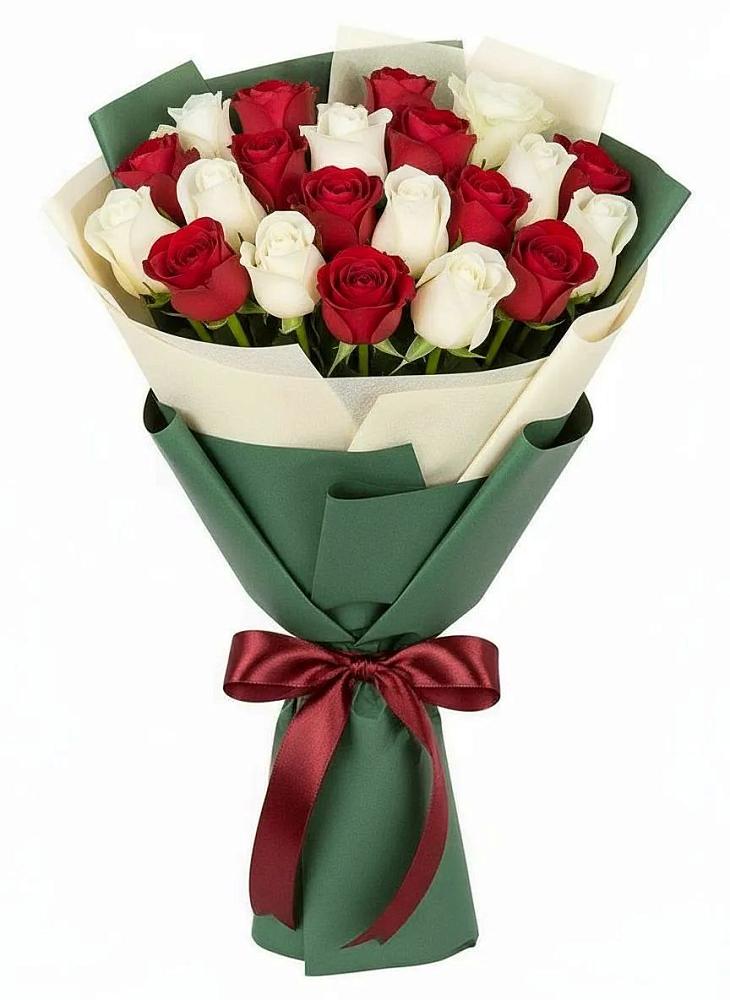 Букет Микс из красных и белых роз в Сигаево