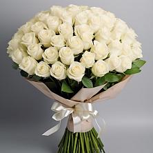 Букет 101 беля роза Белоснежка в Сигаево