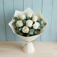 Букет Белые розы в Эвкалипте в Сигаево