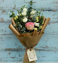Букет цветов из:  Розы и Лизиантусы в Сигаево