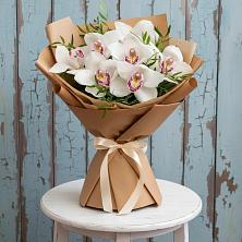 Букет цветов из:  Орхидеи и Розы в Сигаево